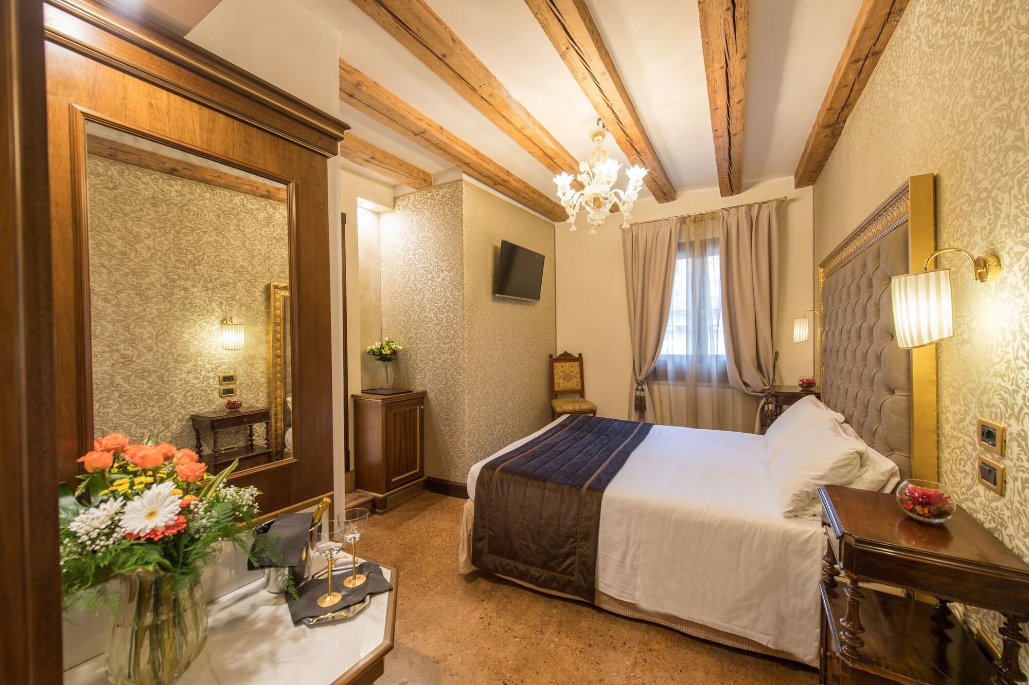 Palazzo Bembo - Exclusive Accommodation Венеция Екстериор снимка